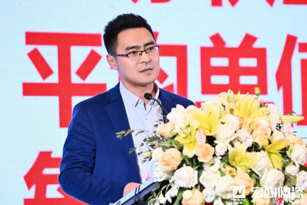 山東曲阜宏陶經(jīng)銷(xiāo)商陳天賜總經(jīng)理